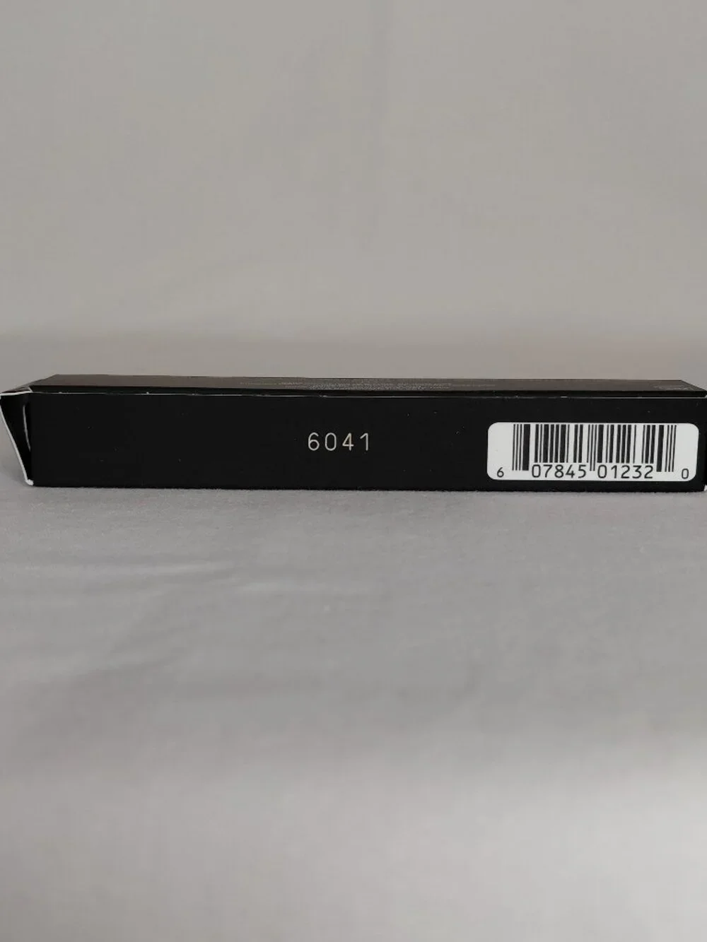 Nars Cosmetics - Radiant Creamy Concealer in Vanilla - L2